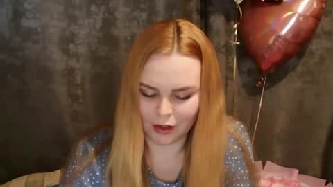 Snapshot of blushing_star chatting on April 27, 2026, 4:16 pm blushing_star online show from April 27, 2026, 4:16 pm