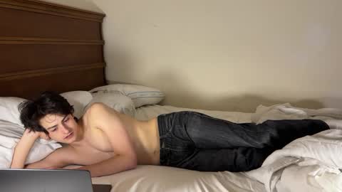 Snapshot of bluskyzz chatting on February 26, 2025, 6:11 pm BluSky online show from February 26, 2025, 6:11 pm