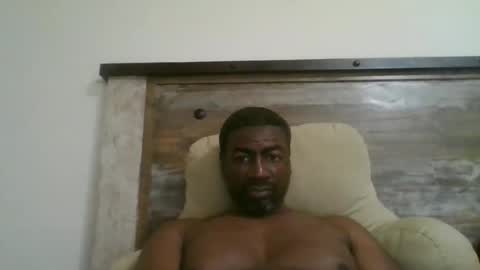 Snapshot of bluuthunder1914 chatting on October 29, 2025, 12:02 am bluuthunder1914 online show from October 29, 2025, 12:02 am