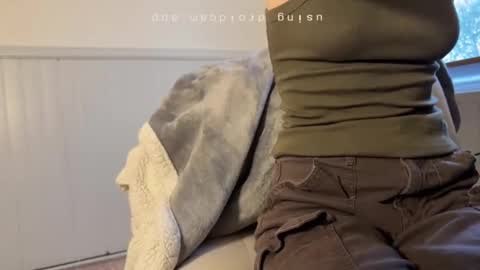 lyss online show from March 16, 2026, 9:41 pm