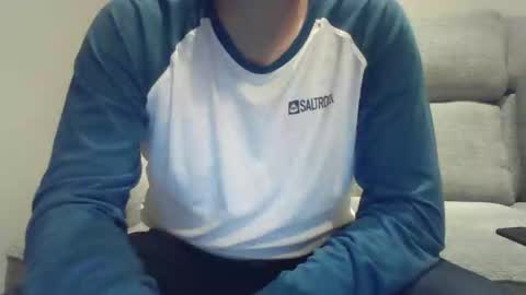 Snapshot of bobby_113 chatting on December 31, 2024, 1:26 am bobby_113 online show from December 31, 2024, 1:26 am