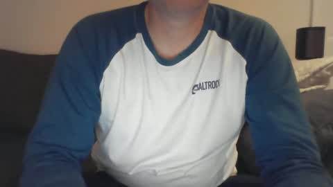 Snapshot of bobby_113 chatting on January 19, 2025, 1:53 am bobby_113 online show from January 19, 2025, 1:53 am