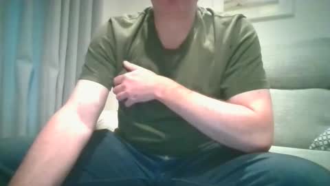 Snapshot of bobby_113 chatting on February 4, 2026, 9:59 am bobby_113 online show from February 4, 2026, 9:59 am