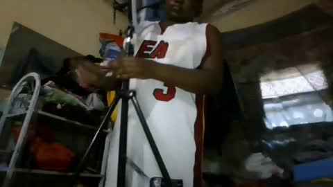Snapshot of bobby_hottie chatting on July 6, 2026, 4:42 am bobby_hottie online show from July 6, 2026, 4:42 am