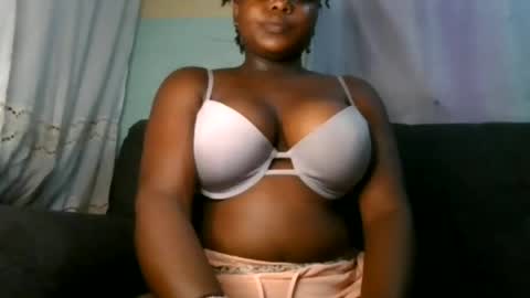 Snapshot of bobby_hottie chatting on July 8, 2026, 7:07 pm bobby_hottie online show from July 8, 2026, 7:07 pm