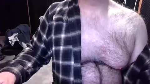 Snapshot of bobbyhill27b chatting on March 12, 2025, 2:09 am BobbyHill27b online show from March 12, 2025, 2:09 am