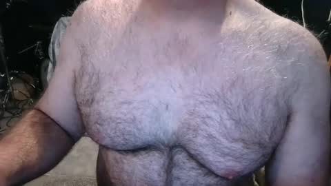 Snapshot of bobbyhill27b chatting on October 19, 2025, 2:29 pm BobbyHill27b online show from October 19, 2025, 2:29 pm