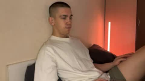 Snapshot of bobbypatterson_ chatting on December 24, 2024, 11:28 am BobbyPattersonPVT-OFFER online show from December 24, 2024, 11:28 am