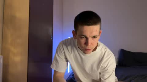 Snapshot of bobbypatterson_ chatting on January 15, 2025, 7:01 pm BobbyPattersonPVT-OFFER online show from January 15, 2025, 7:01 pm