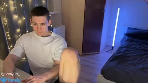 Snapshot of bobbypatterson_ chatting on March 9, 2025, 7:37 pm BobbyPattersonPVT-OFFER online show from March 9, 2025, 7:37 pm