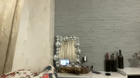 Snapshot of bobwig4 chatting on June 3, 2026, 9:42 pm Tips prfr 11-55-111 tok online show from June 3, 2026, 9:42 pm