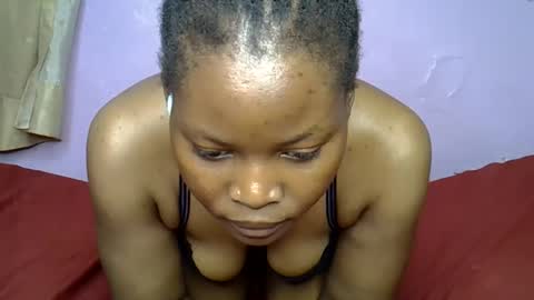 Snapshot of body_desire1 chatting on December 14, 2025, 7:58 am body_desire1 online show from December 14, 2025, 7:58 am