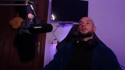 Snapshot of bodyking69 chatting on January 27, 2025, 7:13 pm bodyking69 online show from January 27, 2025, 7:13 pm