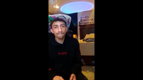 Snapshot of bodyyattiyatti chatting on January 17, 2026, 2:16 am Sailorartemis online show from January 17, 2026, 2:16 am