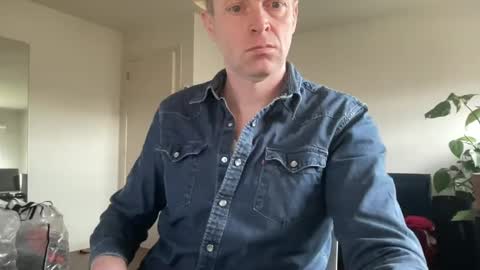 ask me online show from February 25, 2025, 9:53 am