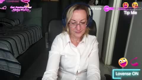 Snapshot of boeslaboes chatting on October 31, 2025, 5:03 pm Ningifun couple online show from October 31, 2025, 5:03 pm