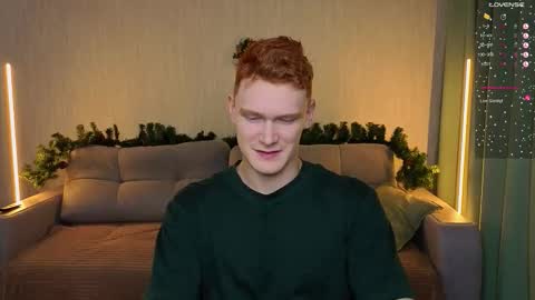 ALEXPVT IS OPEN online show from December 5, 2025, 2:31 am