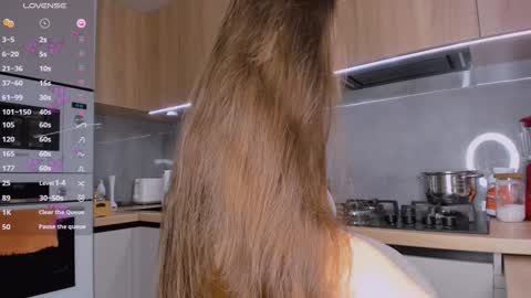 Olly online show from December 14, 2024, 3:15 pm