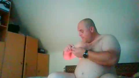 Snapshot of bondsuckslut chatting on May 27, 2026, 6:27 pm borntosuck online show from May 27, 2026, 6:27 pm