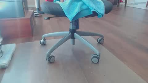 Snapshot of bone2play chatting on February 24, 2026, 2:59 pm FRECKLES online show from February 24, 2026, 2:59 pm