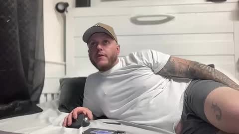 Snapshot of boner4you1994 chatting on February 21, 2026, 11:22 am boner4you1994 online show from February 21, 2026, 11:22 am