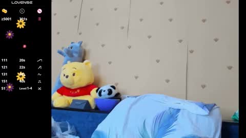 Snapshot of boni_nell__ chatting on December 15, 2025, 10:41 am Nell online show from December 15, 2025, 10:41 am