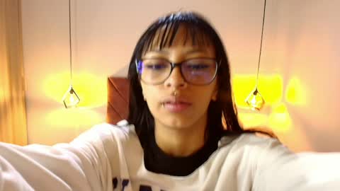 BONIE WILLS online show from May 8, 2026, 11:59 am