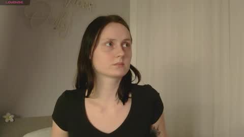 bonne_chance online show from November 11, 2025, 7:58 pm