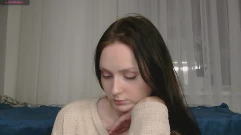 bonne_chance online show from December 1, 2025, 7:52 pm