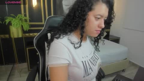 Snapshot of bonnie68_ chatting on November 10, 2025, 1:32 pm bonnie68_ online show from November 10, 2025, 1:32 pm