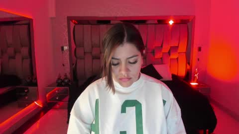 Bonnie  online show from January 13, 2025, 11:19 am