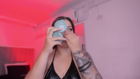 Bonnie  online show from September 25, 2025, 11:14 am