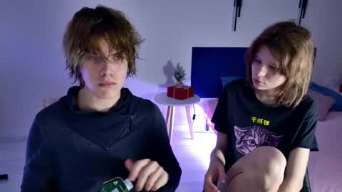 Snapshot of bonnie_and_c1yde chatting on December 21, 2025, 5:09 pm Jessy Mark online show from December 21, 2025, 5:09 pm