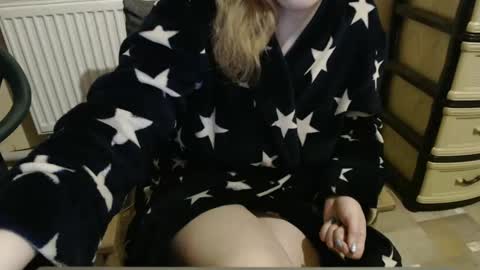 Snapshot of bonnie_fuck_clyde chatting on January 28, 2025, 4:08 am Bonnie Fuck Clydes online show from January 28, 2025, 4:08 am