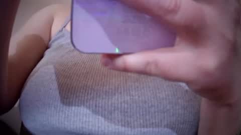 Bonnie online show from April 7, 2026, 2:28 pm