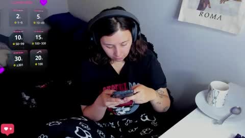 Snapshot of bonnie_moon_ chatting on May 10, 2026, 5:07 pm Bonnie Help me reach 500 likes online show from May 10, 2026, 5:07 pm