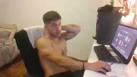 bonnie_x_clyde69 online show from May 7, 2026, 3:12 am