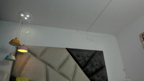   online show from April 8, 2026, 12:10 am