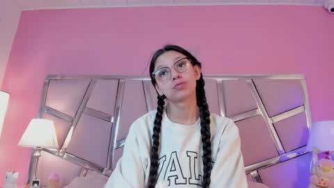 Bonnie  online show from December 28, 2024, 3:26 pm