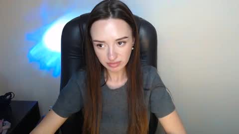 Snapshot of bonniexxx_ chatting on May 3, 2026, 1:06 pm Bonnie online show from May 3, 2026, 1:06 pm