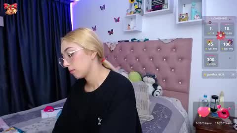 Snapshot of bonny_clyde_xx_ chatting on January 16, 2026, 4:49 am Soffy Brooks Independent model online show from January 16, 2026, 4:49 am