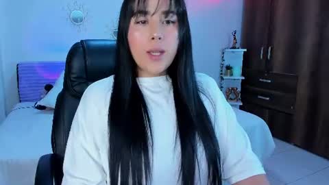 Snapshot of bonny_greylm chatting on June 19, 2026, 2:38 am sofia online show from June 19, 2026, 2:38 am