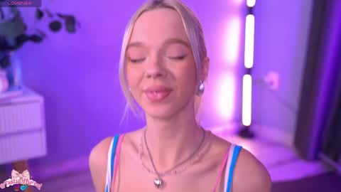 Snapshot of boobybliss chatting on April 25, 2026, 7:44 am Alina online show from April 25, 2026, 7:44 am