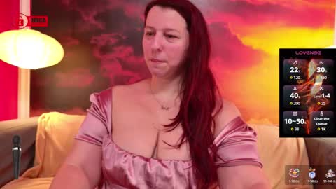 Snapshot of boobyianax chatting on December 15, 2025, 7:45 am BoobyIANAx online show from December 15, 2025, 7:45 am