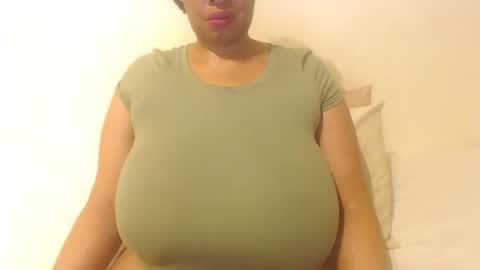 boobyqueen online show from October 1, 2025, 4:02 pm