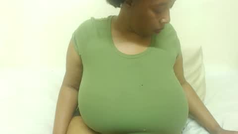 boobyqueen online show from March 4, 2026, 6:14 pm