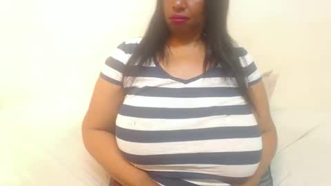 Snapshot of boobyqueen24 chatting on May 26, 2026, 4:58 pm boobyqueen online show from May 26, 2026, 4:58 pm