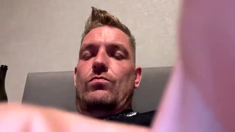 boomfxx1985 online show from September 17, 2025, 9:05 pm