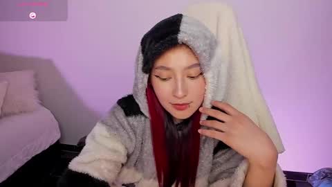 Snapshot of boonie_girl chatting on December 9, 2024, 7:39 am Booniee online show from December 9, 2024, 7:39 am