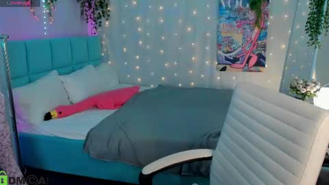 Snapshot of booozekirs_ chatting on July 3, 2026, 3:02 am Milena online show from July 3, 2026, 3:02 am